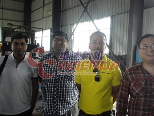 國外客戶考察合影9