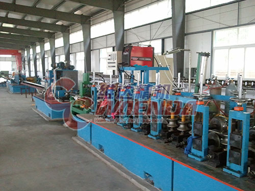 汽車排氣管制管機(jī)